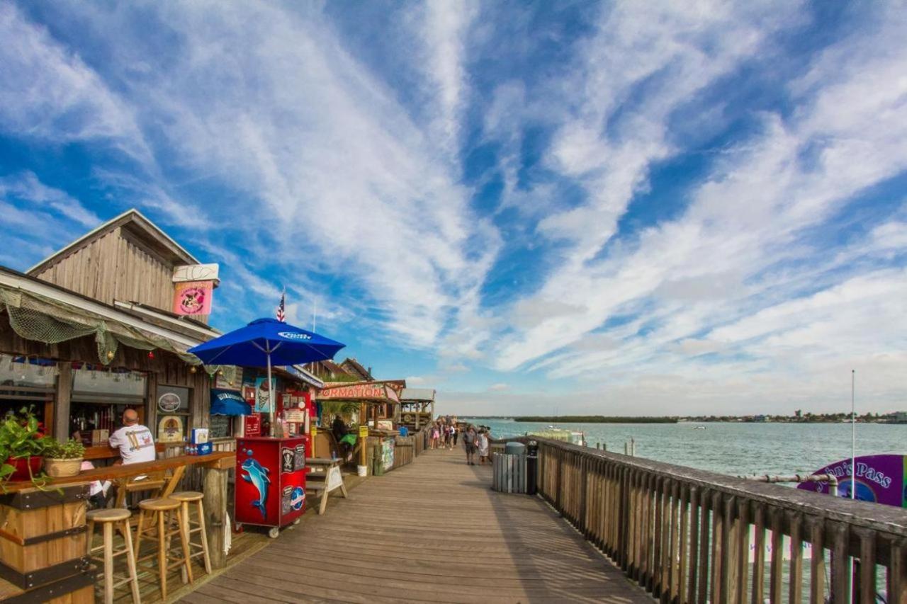 301 Beach Place Condos St. Pete Beach Ngoại thất bức ảnh