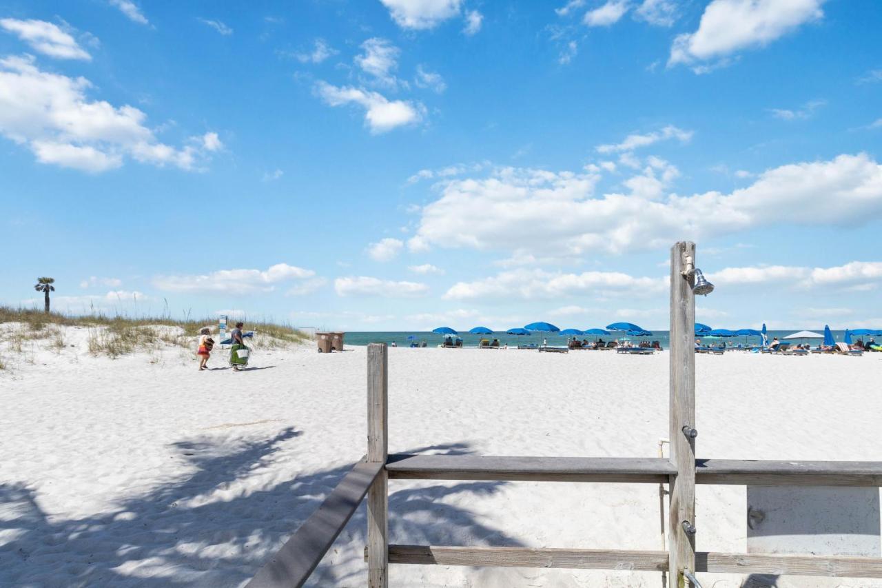 301 Beach Place Condos St. Pete Beach Ngoại thất bức ảnh