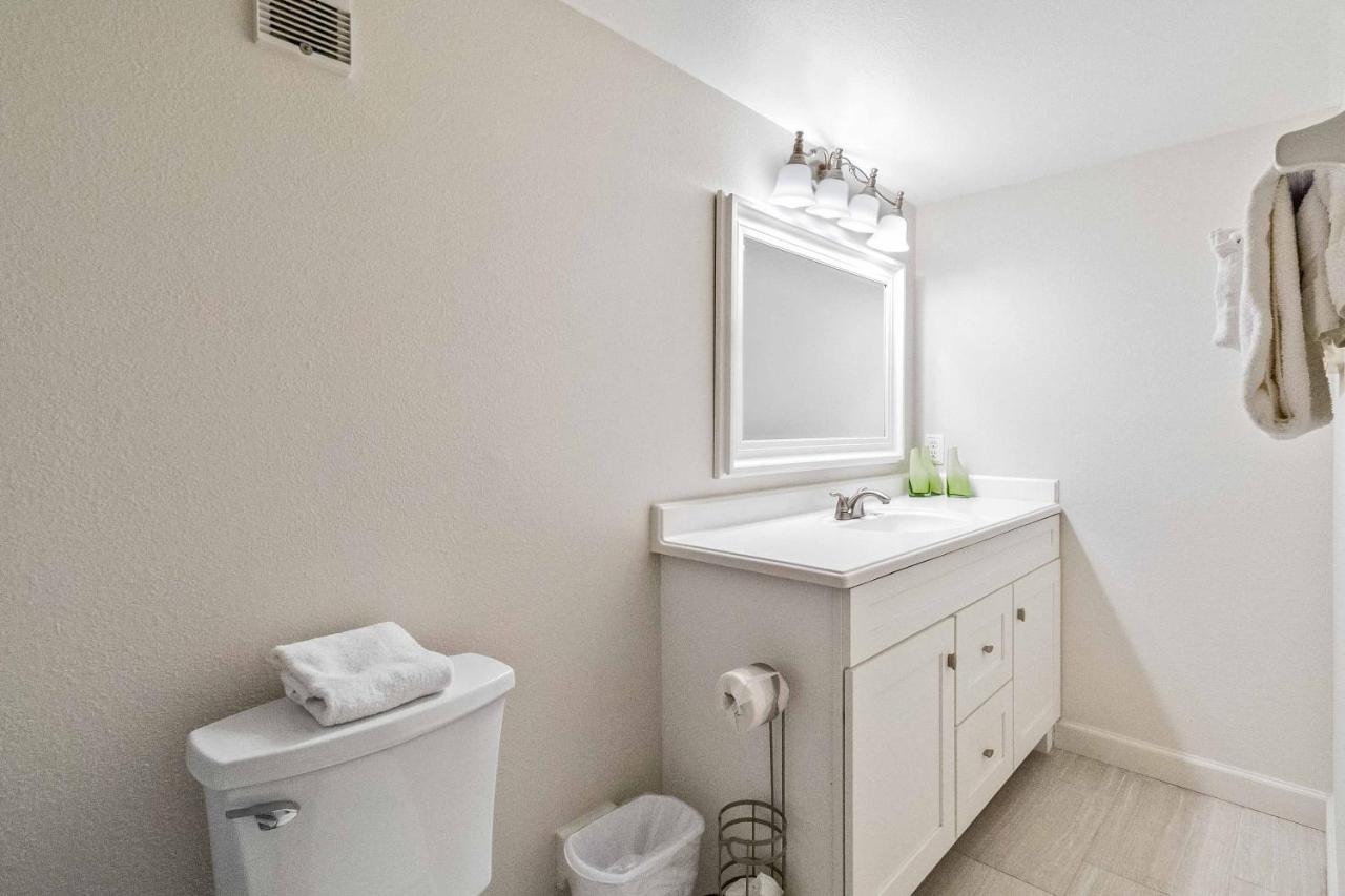301 Beach Place Condos St. Pete Beach Ngoại thất bức ảnh