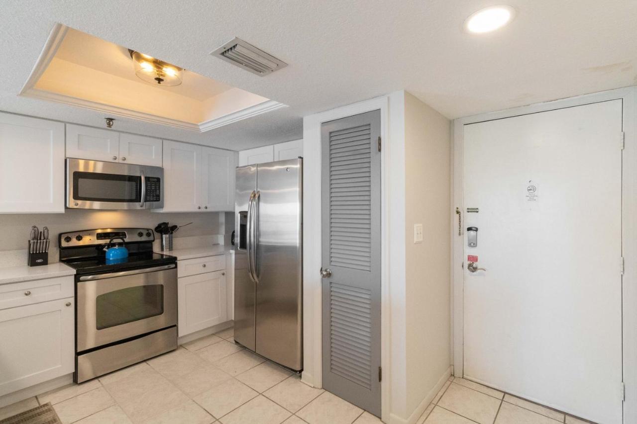301 Beach Place Condos St. Pete Beach Ngoại thất bức ảnh