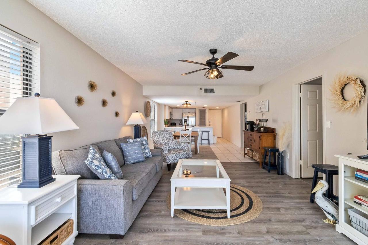301 Beach Place Condos St. Pete Beach Ngoại thất bức ảnh