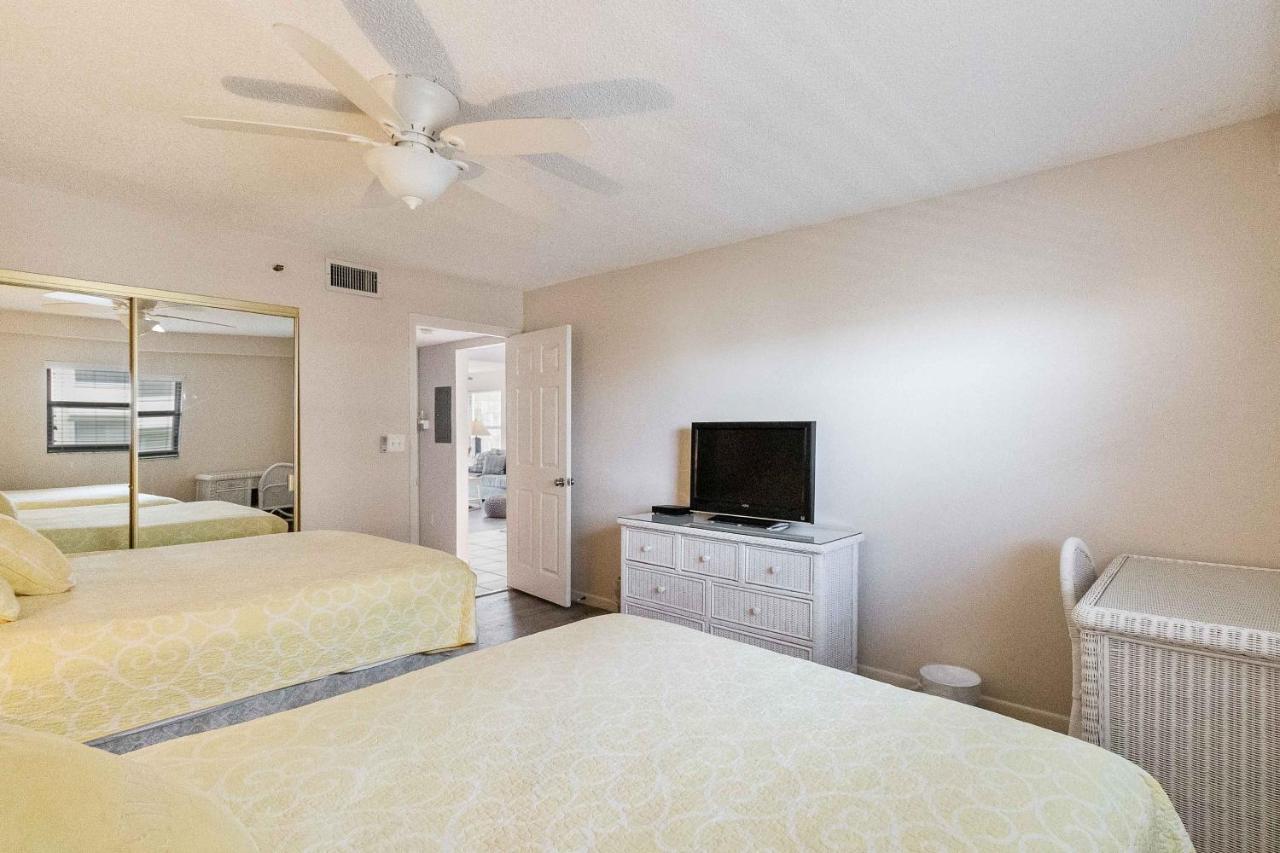 301 Beach Place Condos St. Pete Beach Ngoại thất bức ảnh